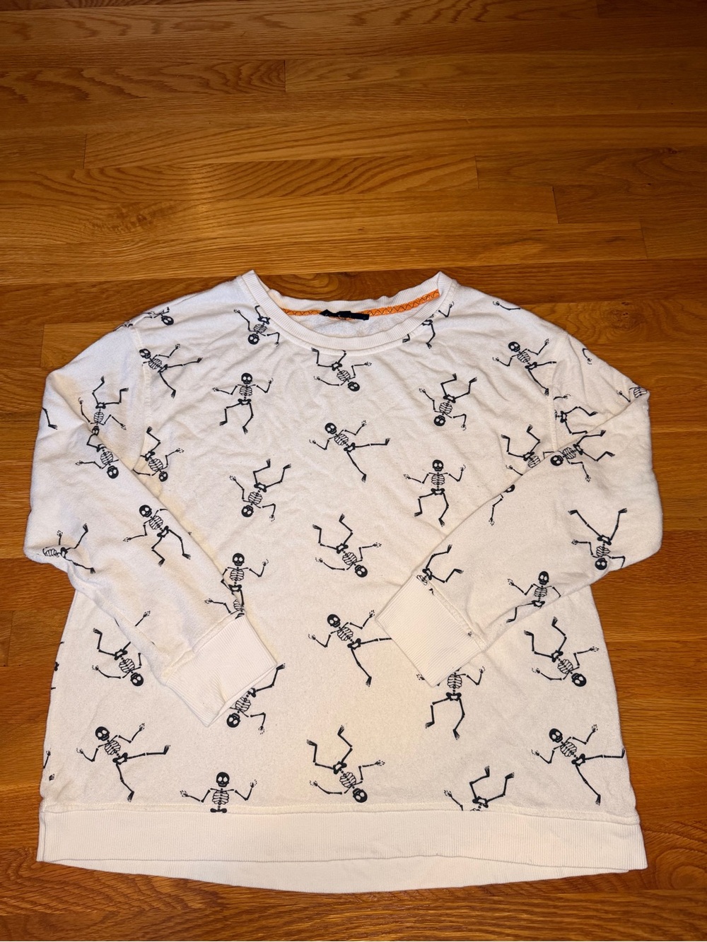 Jane + Delancey Dancing Skeleton Halloween Sweatshirt Cream Size Large